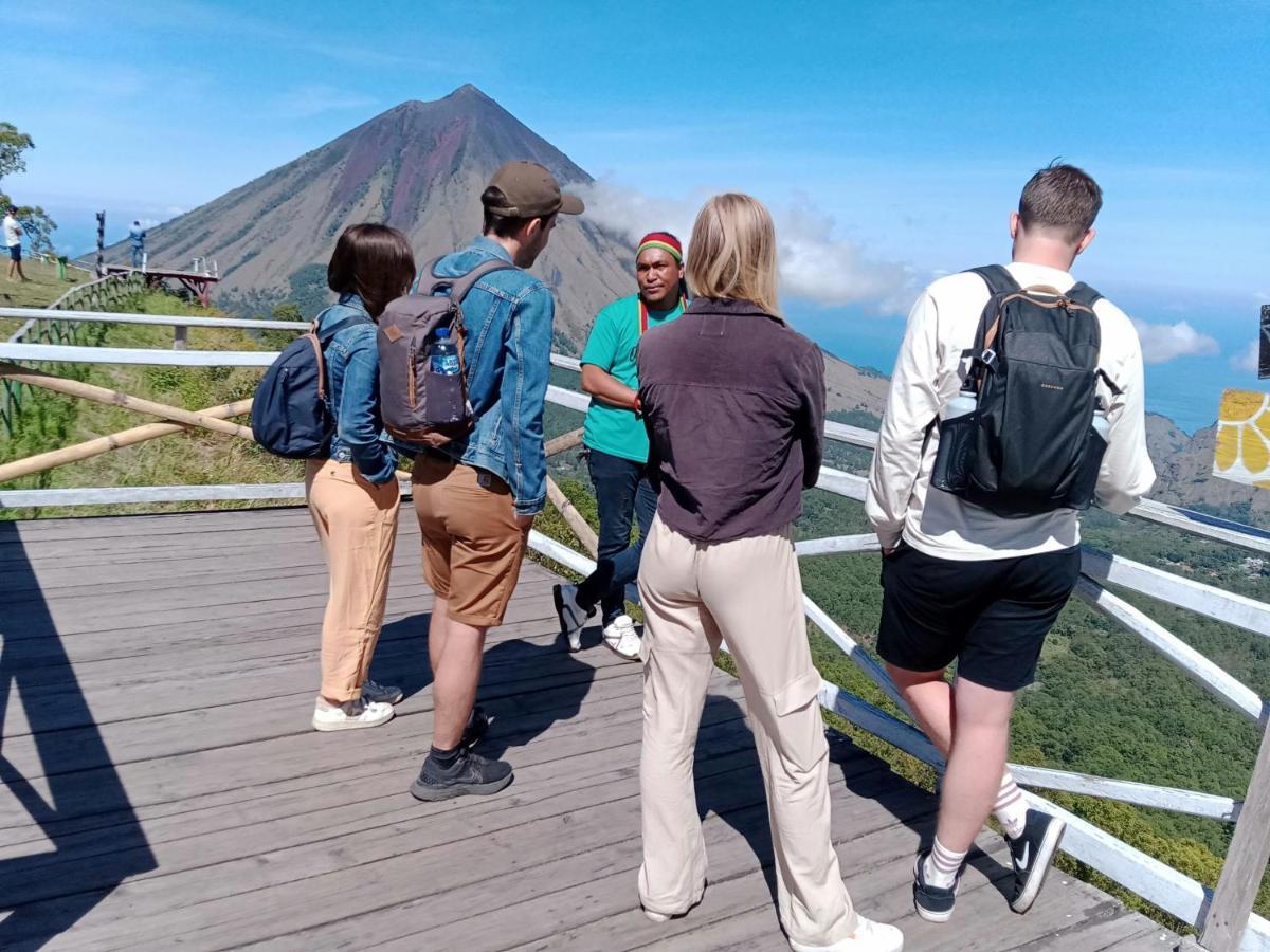 Kristian Homestay Bajawa Exterior foto